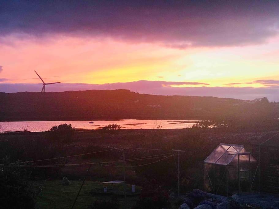 Curlews Rest - Gateway To The Aran Islands Apartment กัลเวย์ ภายนอก รูปภาพ
