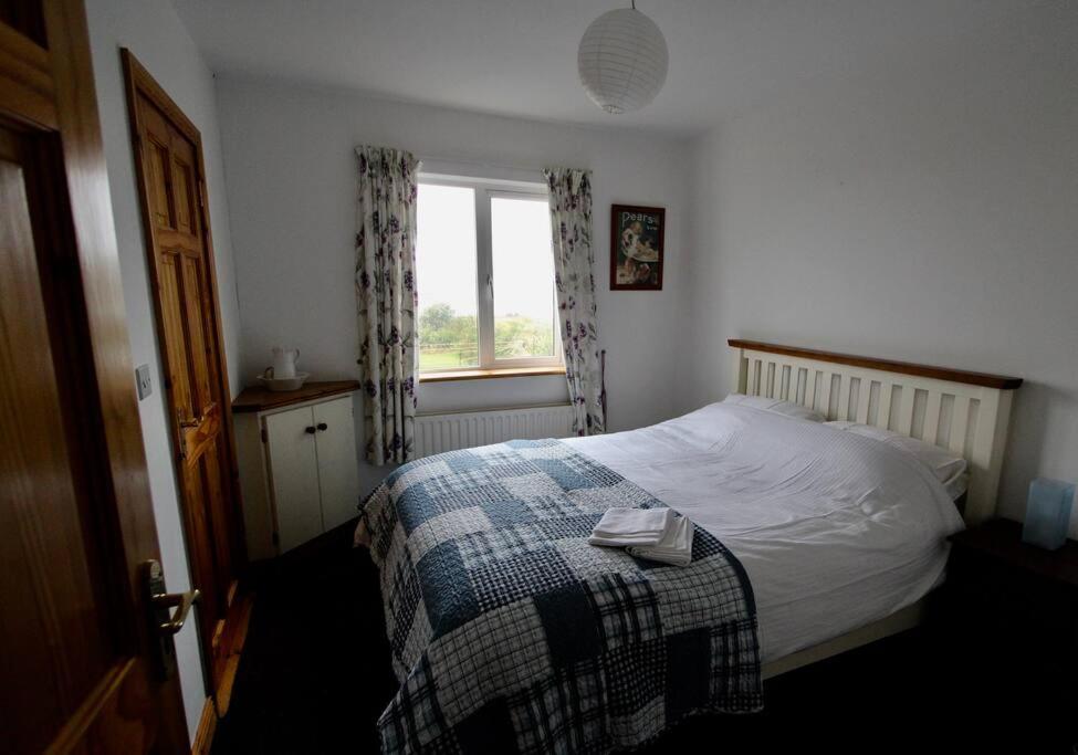 Curlews Rest - Gateway To The Aran Islands Apartment กัลเวย์ ภายนอก รูปภาพ